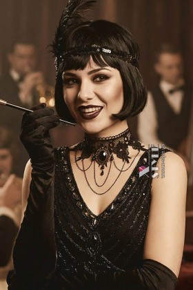 Choker Necklace with Pendant and Chains DL6235