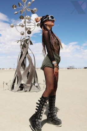 Колготки в сеточку с камнями Black Diamond