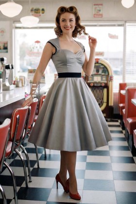 Винтажное платье в стиле Ретро с подъюбником