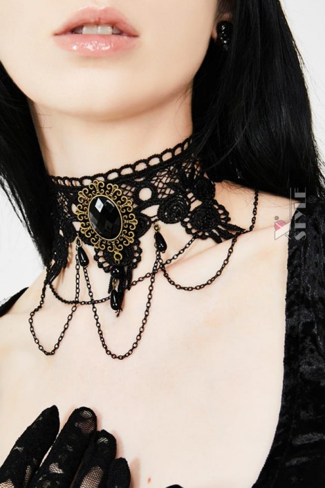 Choker Necklace with Pendant and Chains DL6235 (706235)