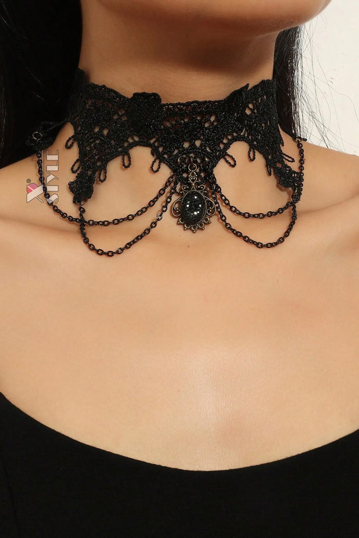 Lace Necklace with a Beautiful Pendant, 3