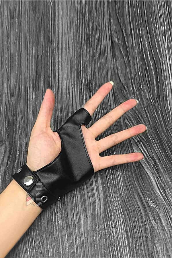 Women's Faux Leather Fingerless Gloves with Chains and Studs C1186, 5