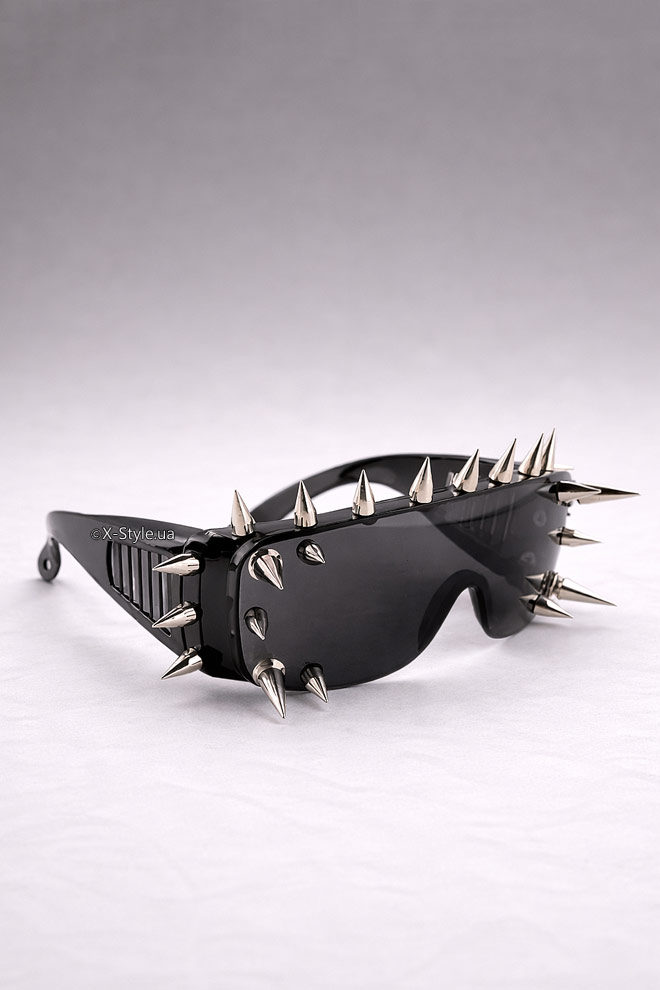 Y2K Nomada Moto Spiked Glasses