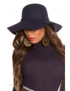Широкополая женская шляпа в стиле Ретро