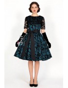 Вінтажна сукня з ажурною шаллю та поясом