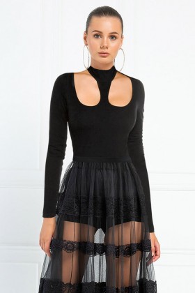 Трикотажне чорне боді з вирізами та чокером