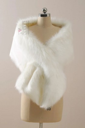 Меховая шаль-палантин к костюму Круэллы и Гэтсби