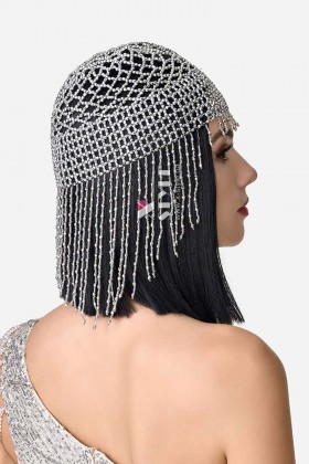 Серебристая шапочка из бисера MF2083