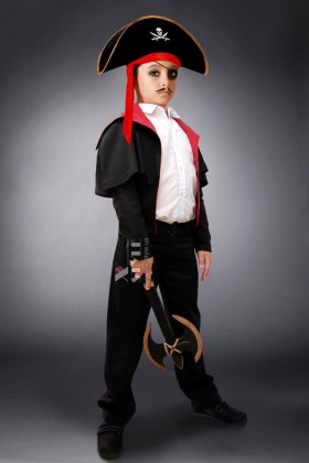 Костюм пирата для мальчика (рост 140 см)