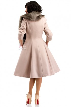 Пальто в стиле Ретро с меховой горжеткой