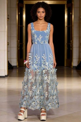 Довга сукня Sky Garden з об'ємною вишивкою