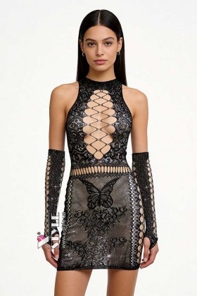 Відверта ажурна сукня та рукавички з блискітками