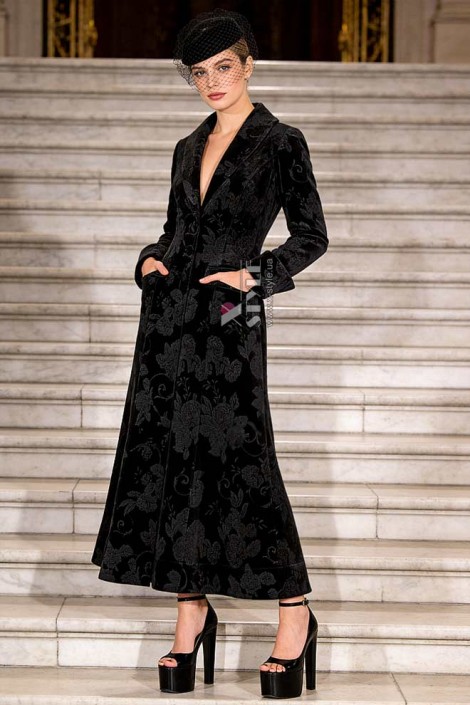 Довга чорна сукня-пальто з квітковим візерунком (114067)