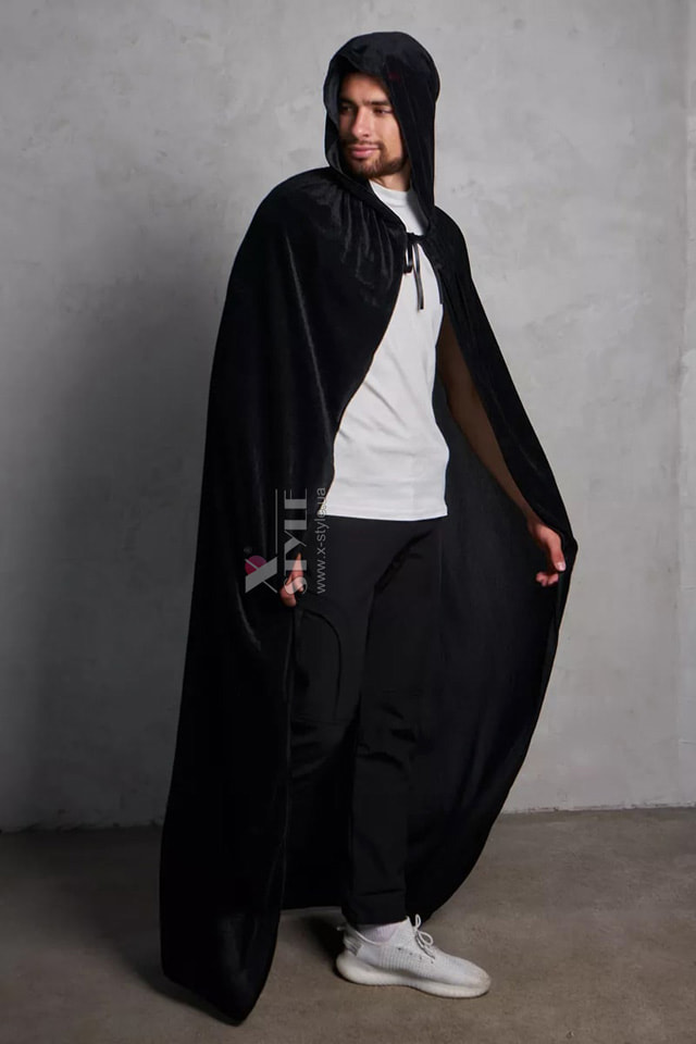 Довга чорна мантія з капюшоном (150 см)