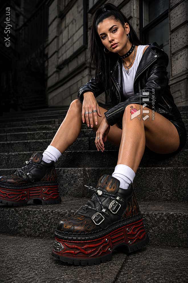 Массивные кроссовки New Rock Cyberpunk Flame, 17