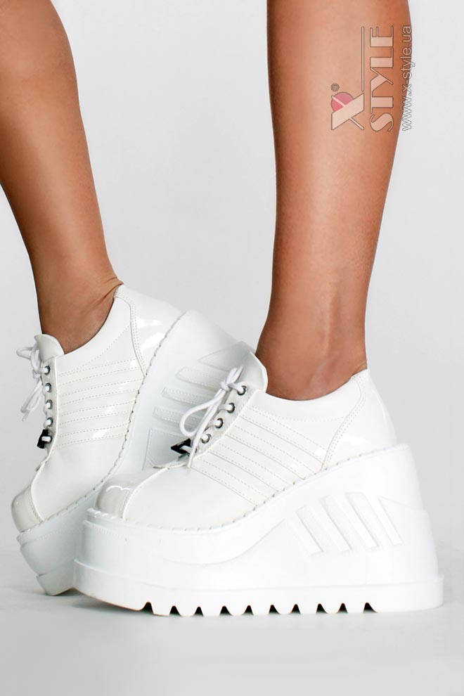 Белые кроссовки на высокой платформе Demonia, 9